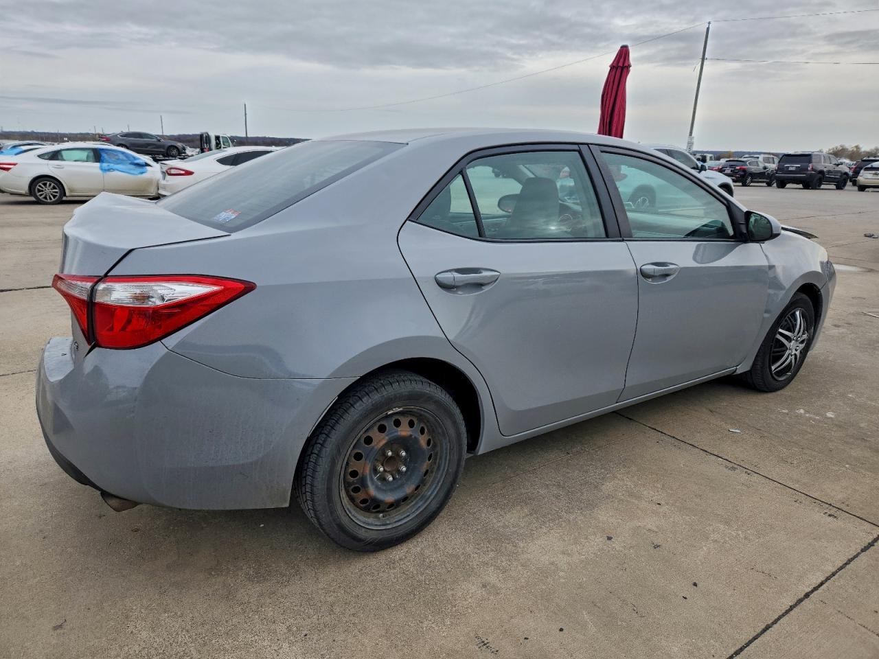 2015 TOYOTA COROLLA L photo 3