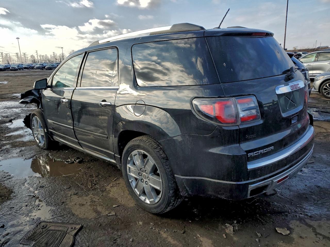 2015 GMC ACADIA DENALI photo 2