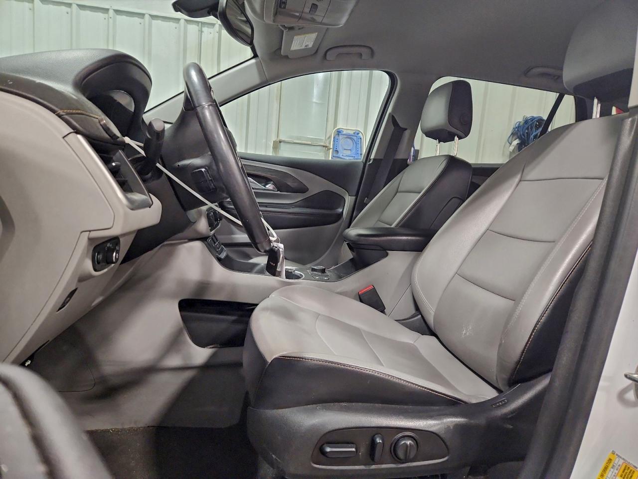 2018 GMC TERRAIN SLT photo 7