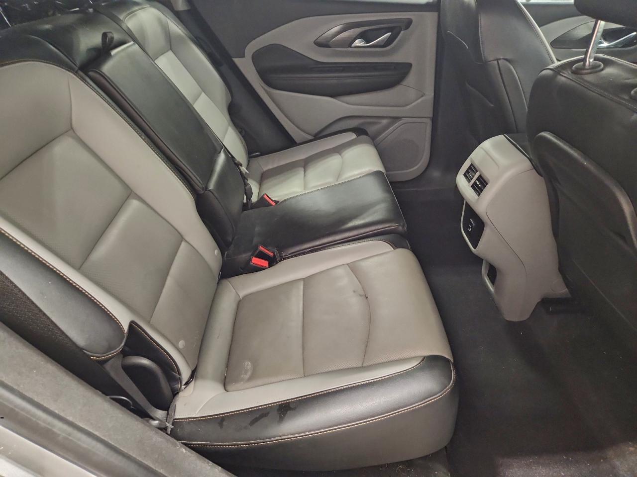 2018 GMC TERRAIN SLT photo 10