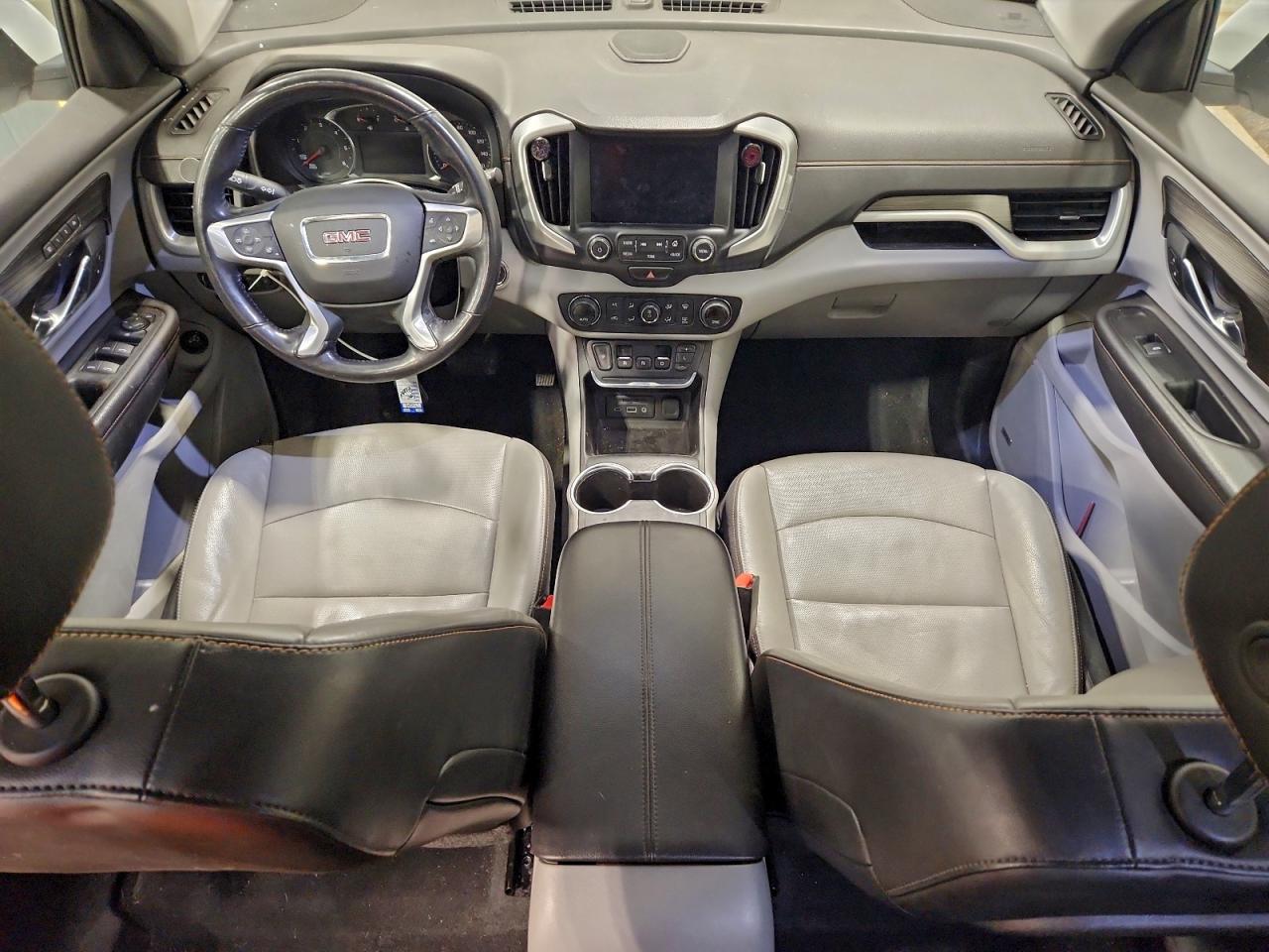 2018 GMC TERRAIN SLT photo 8