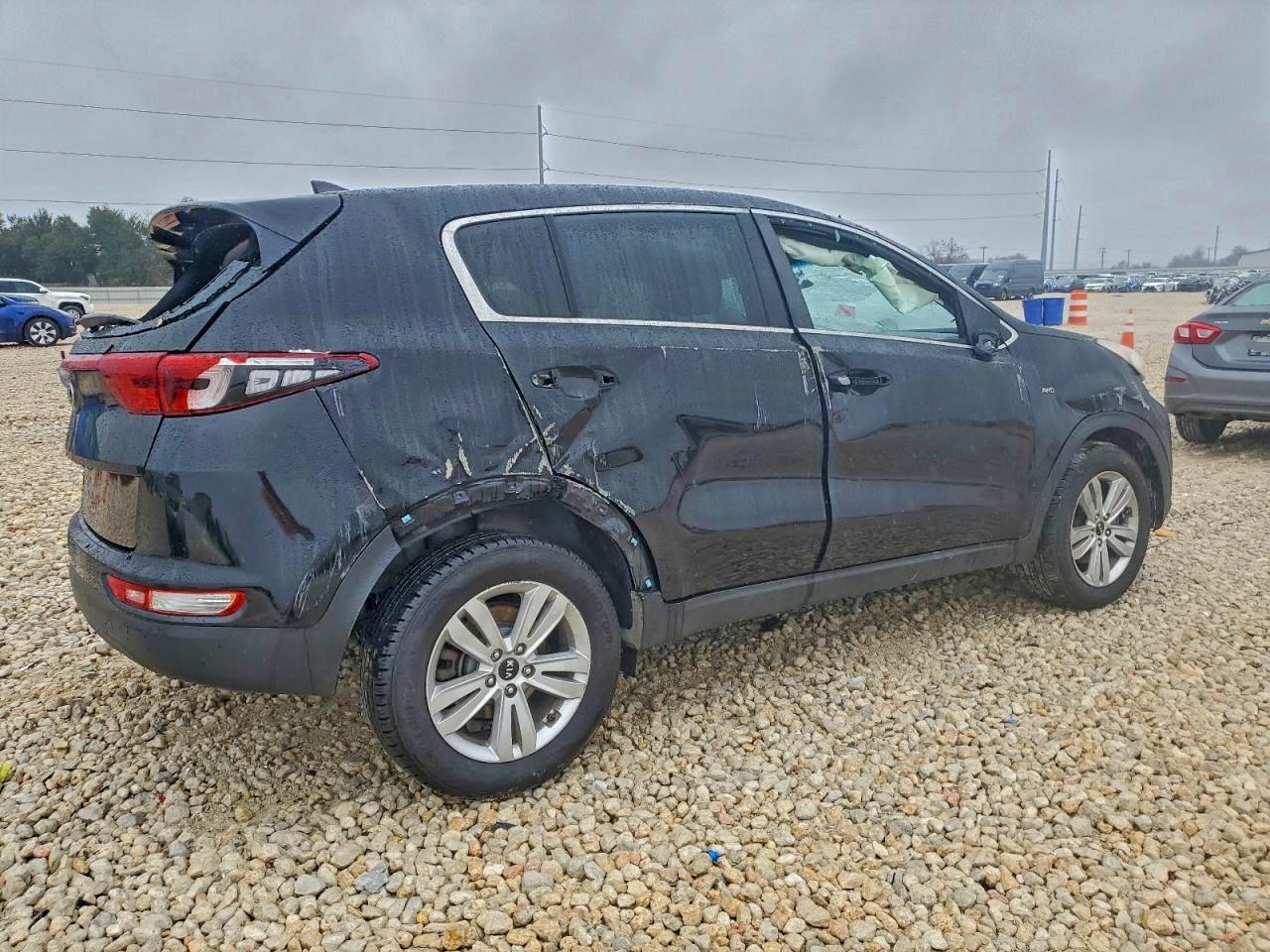 2019 KIA SPORTAGE LX photo 3