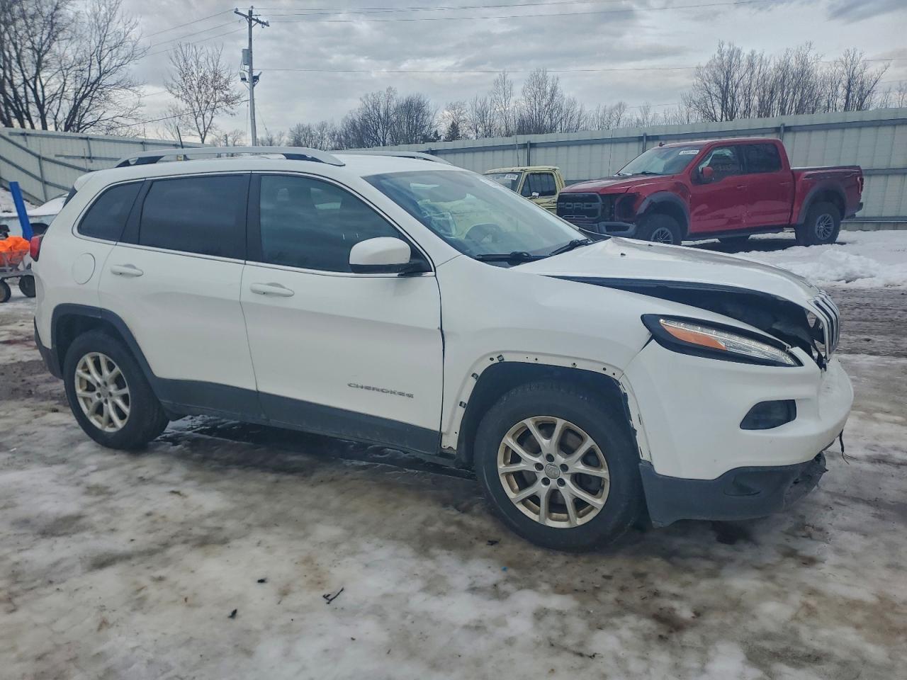 2017 JEEP CHEROKEE LATITUDE photo 4