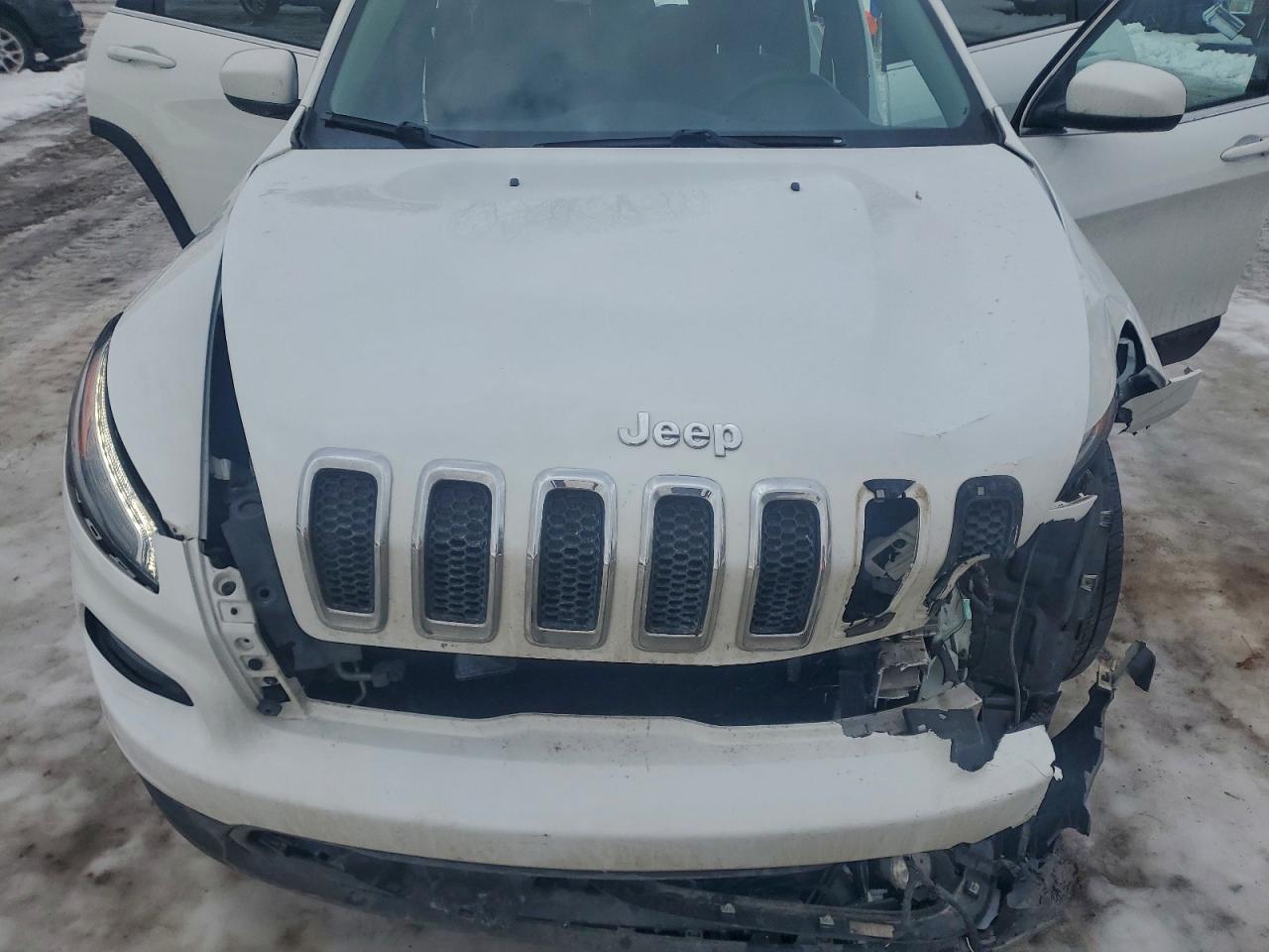 2017 JEEP CHEROKEE LATITUDE photo 12