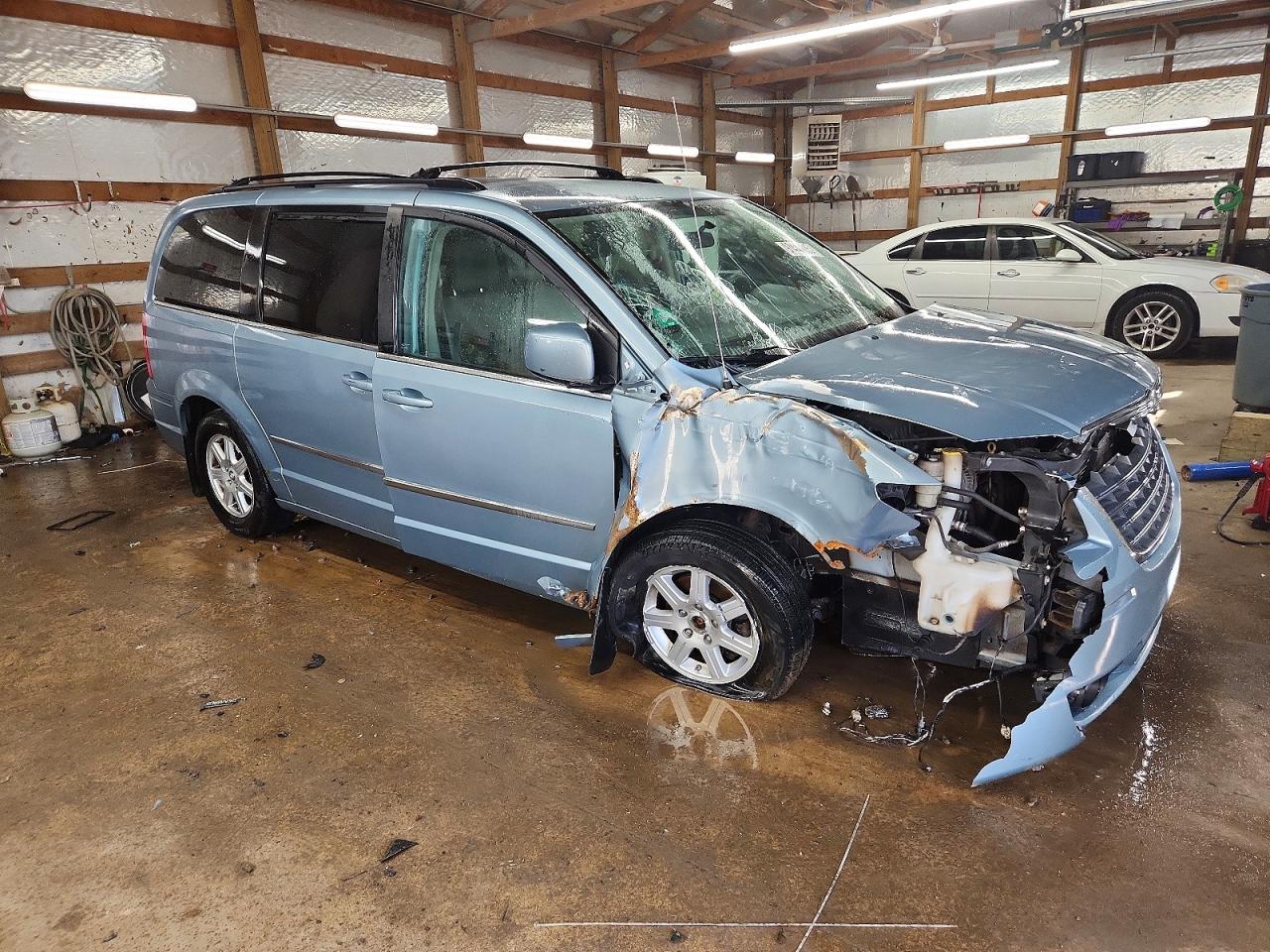2010 CHRYSLER TOWN & COUNTRY TOURING photo 7