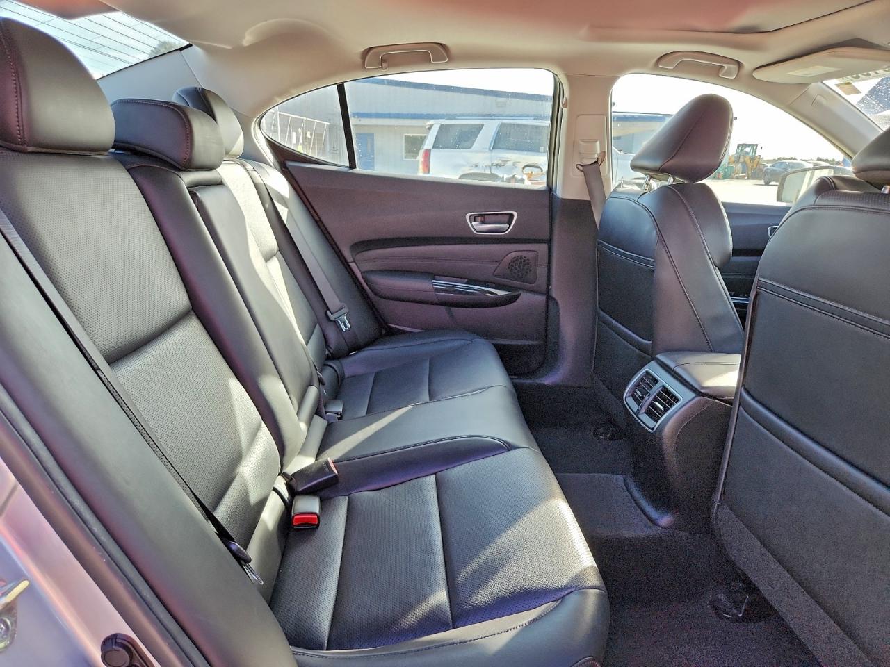 2018 ACURA TLX TECH photo 10