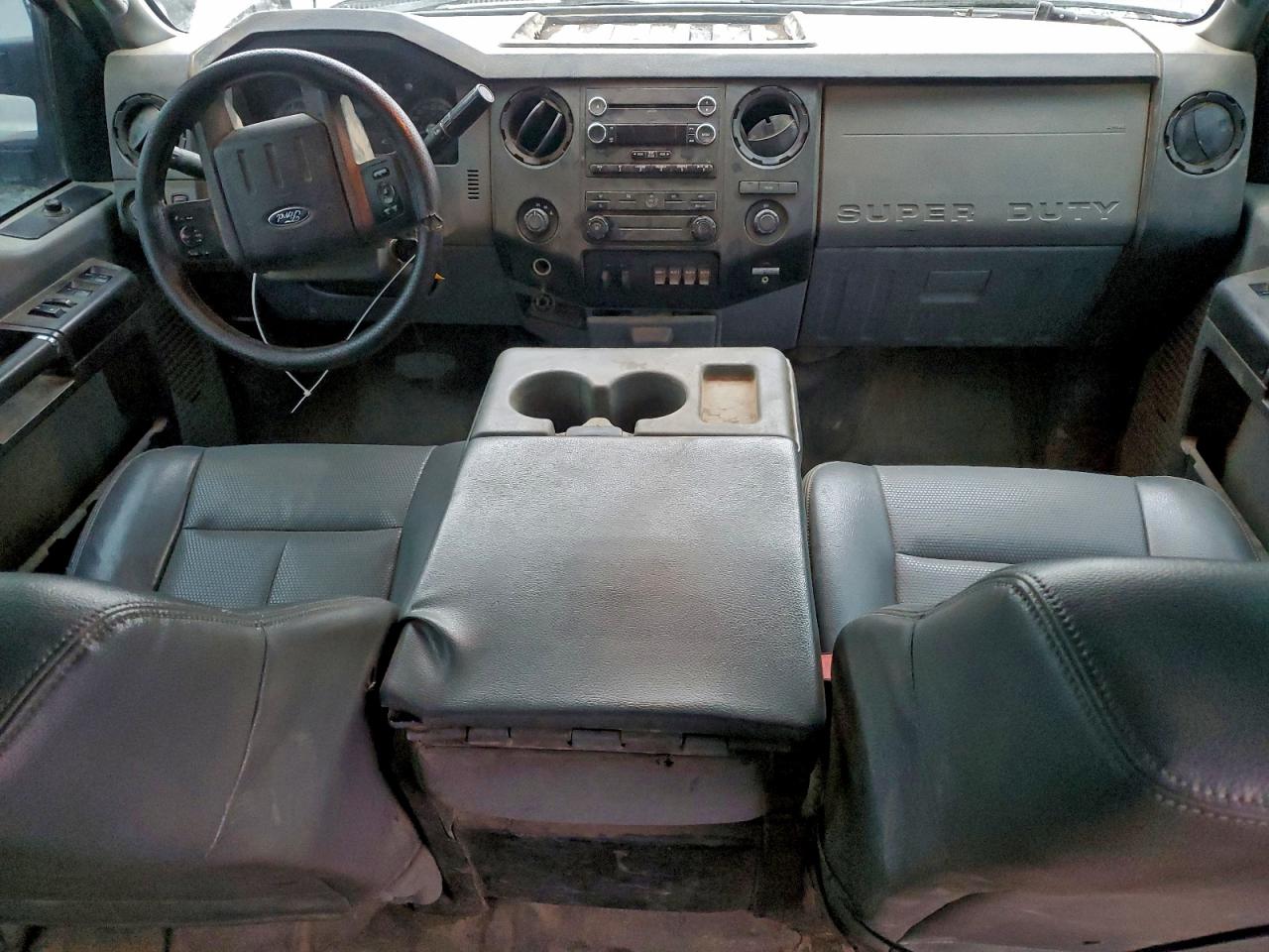2014 FORD F550 SUPER DUTY TRUCK CAB AND CHASSIS photo 8