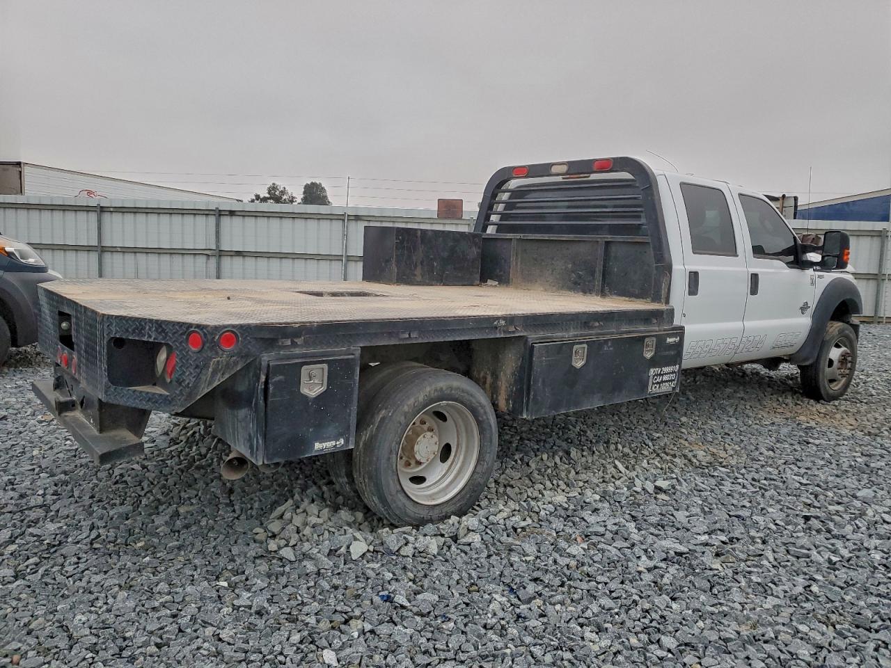 2014 FORD F550 SUPER DUTY TRUCK CAB AND CHASSIS photo 3