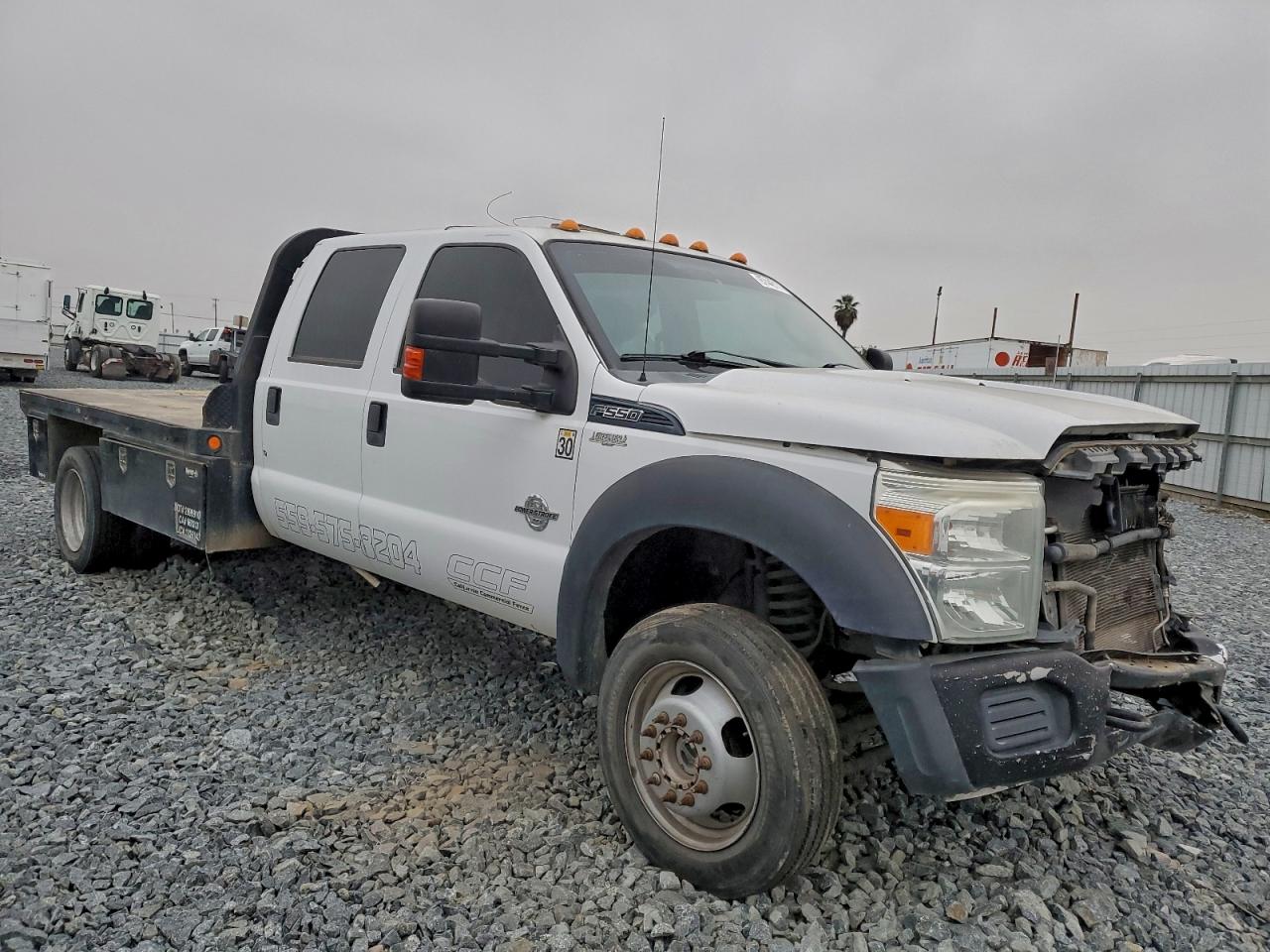 2014 FORD F550 SUPER DUTY TRUCK CAB AND CHASSIS photo 4