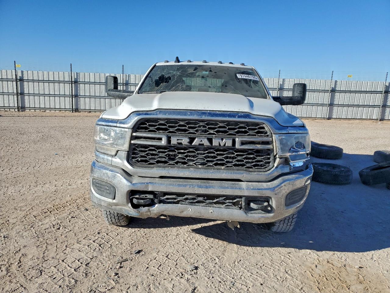 2022 RAM 3500 TRADESMAN photo 5