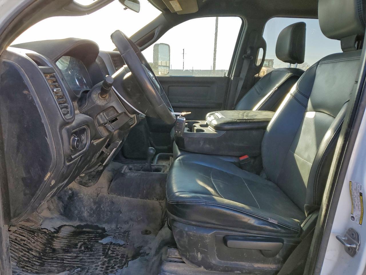 2022 RAM 3500 TRADESMAN photo 7