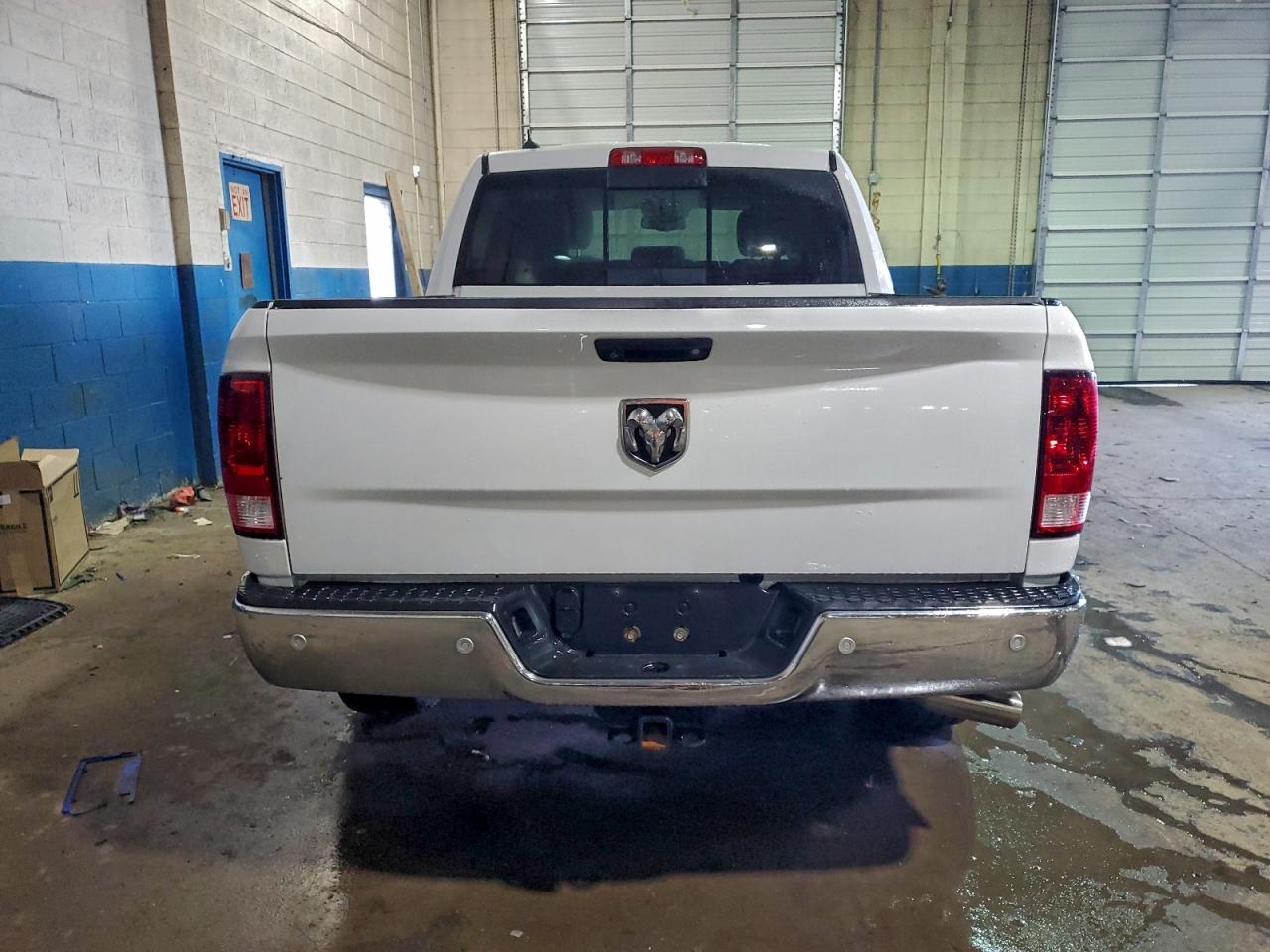 2017 RAM 1500 SLT photo 6