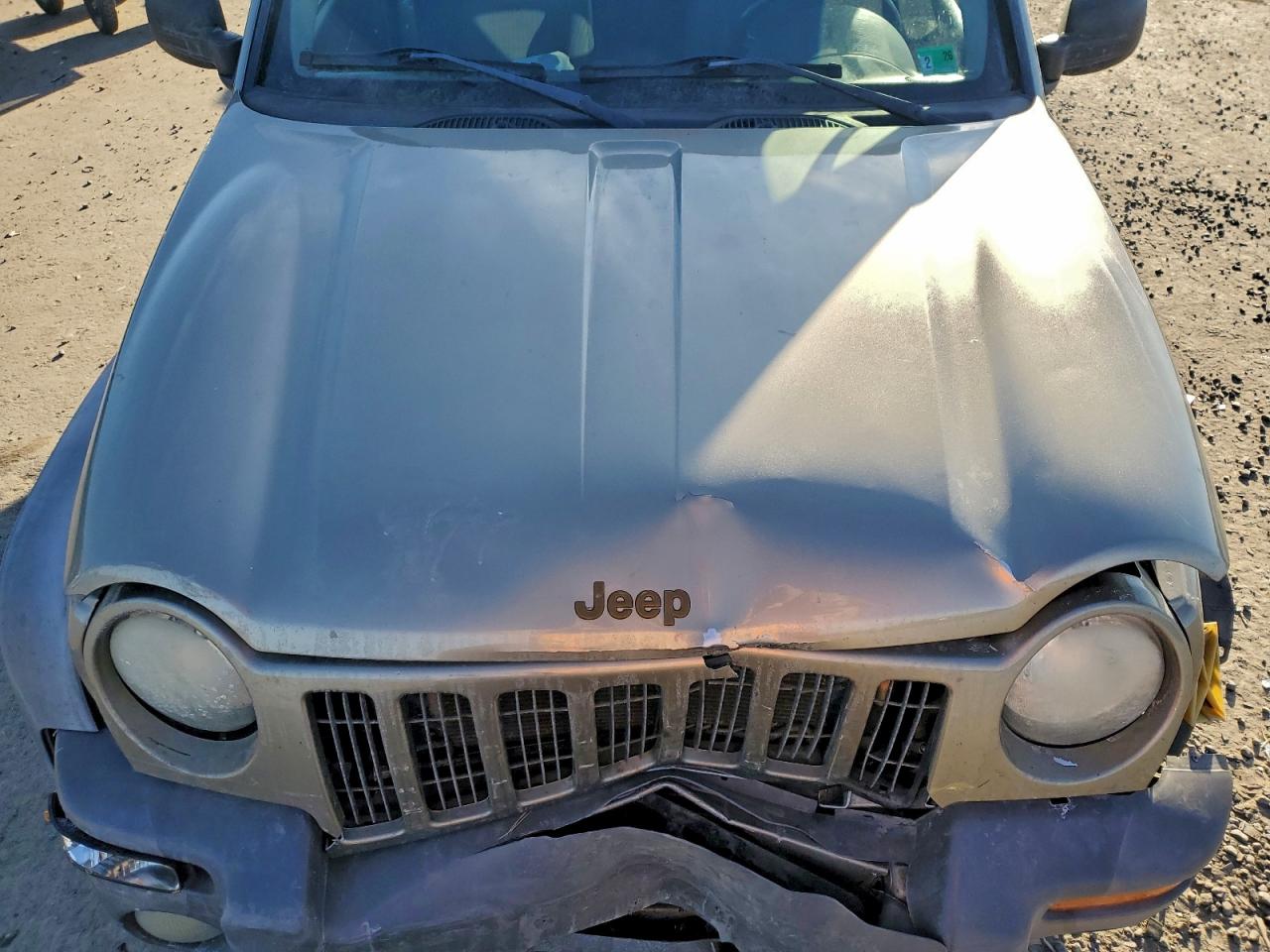 2004 JEEP LIBERTY SPORT photo 12
