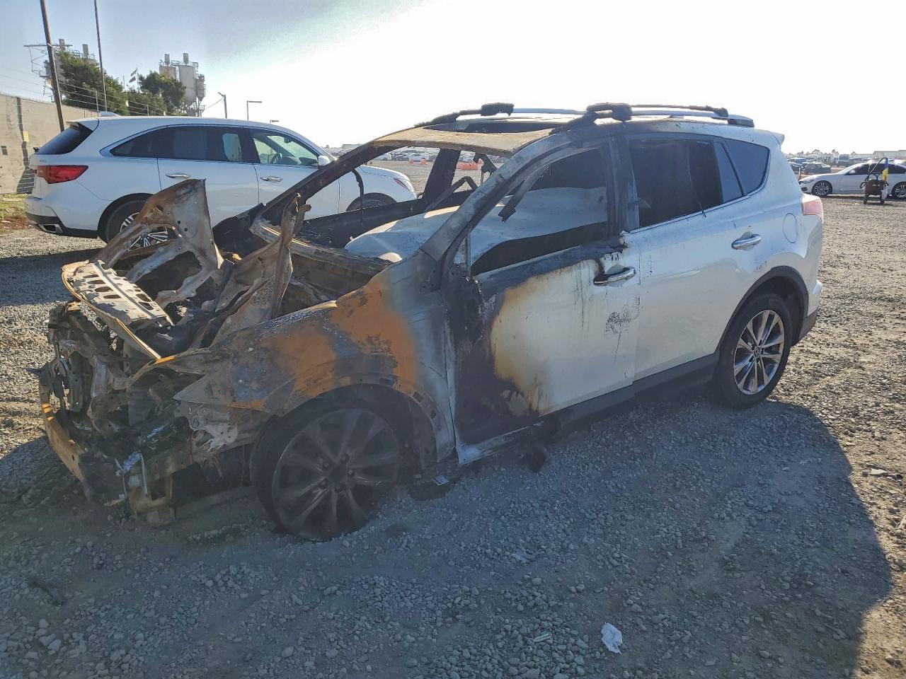 2016 TOYOTA RAV4