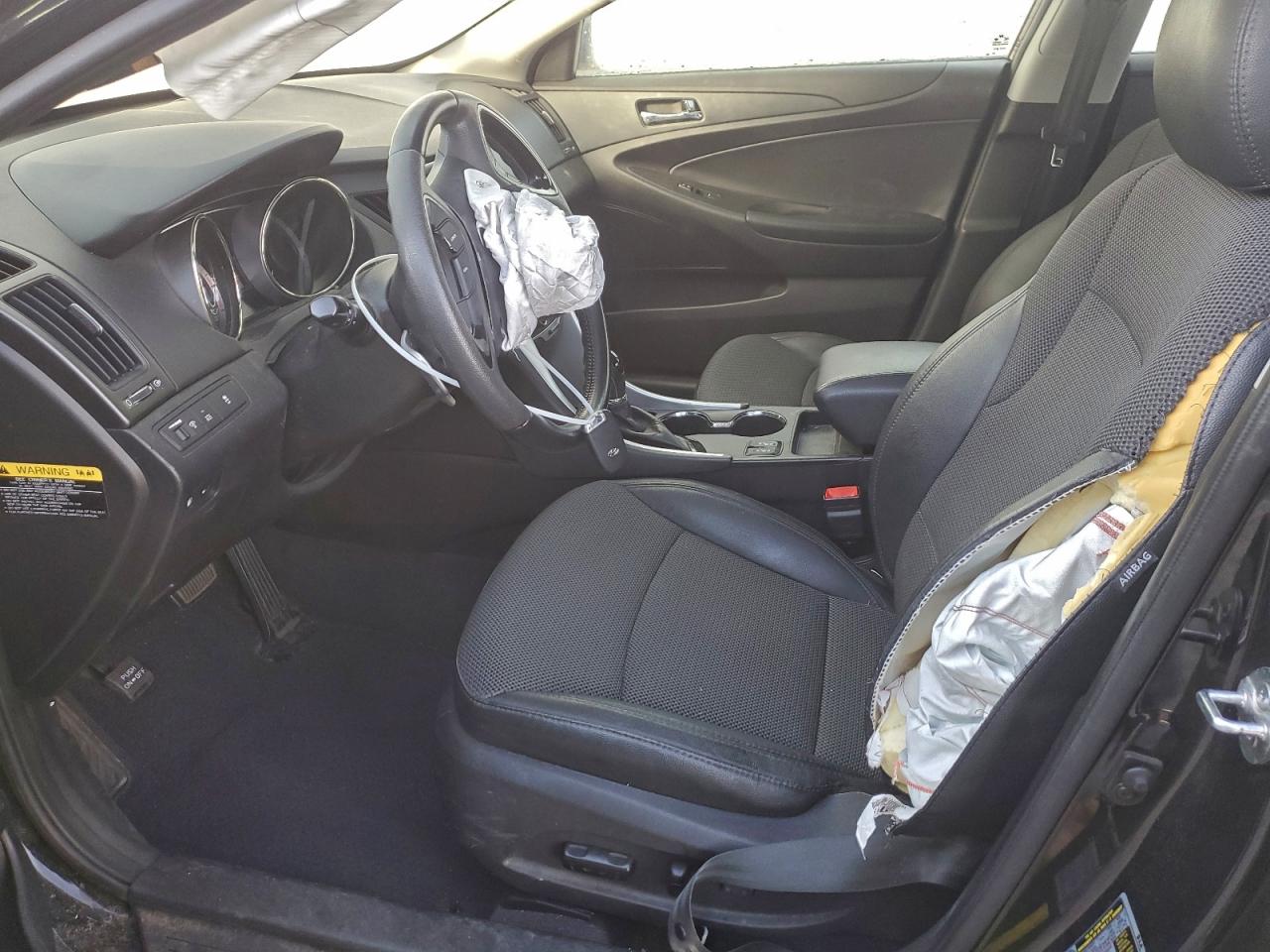 2013 HYUNDAI SONATA SE photo 7