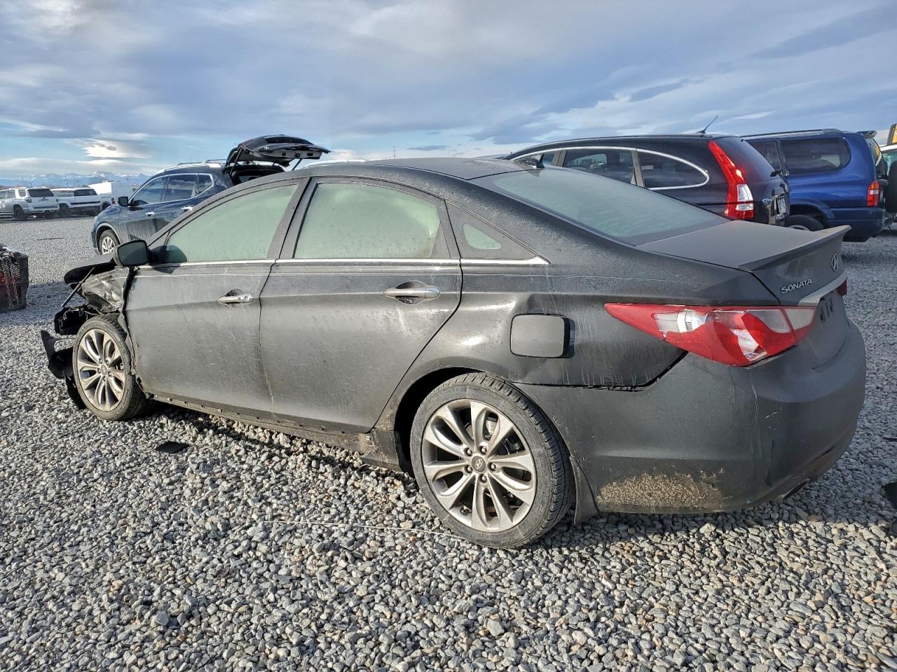 2013 HYUNDAI SONATA SE photo 2