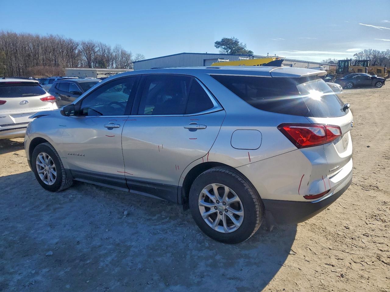 2018 CHEVROLET EQUINOX LT photo 2