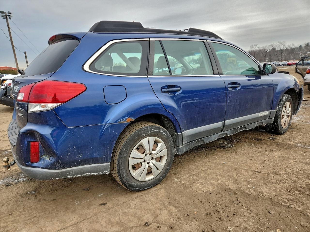 2011 SUBARU OUTBACK 2.5I photo 3