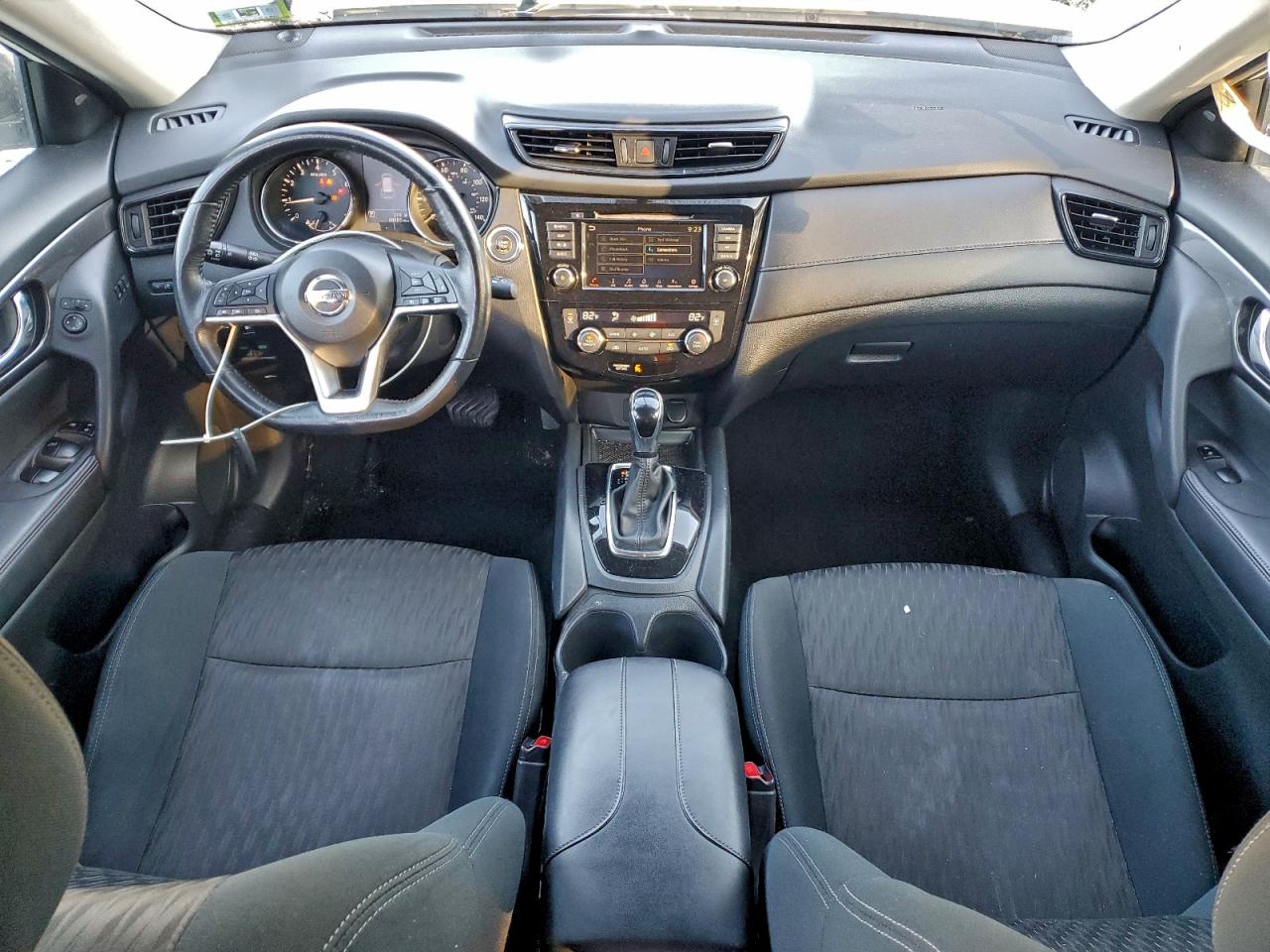 2018 NISSAN ROGUE S photo 8