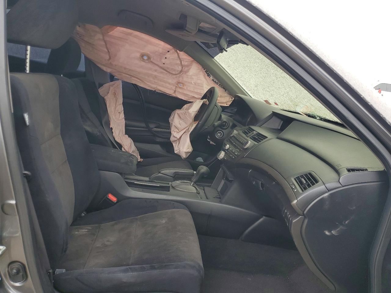 2009 HONDA ACCORD LX photo 7