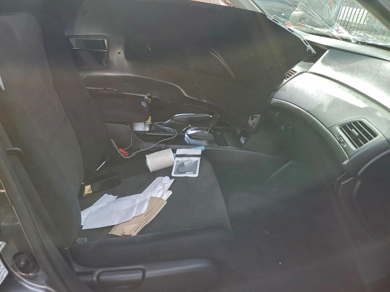 2009 HONDA ACCORD LX photo 13