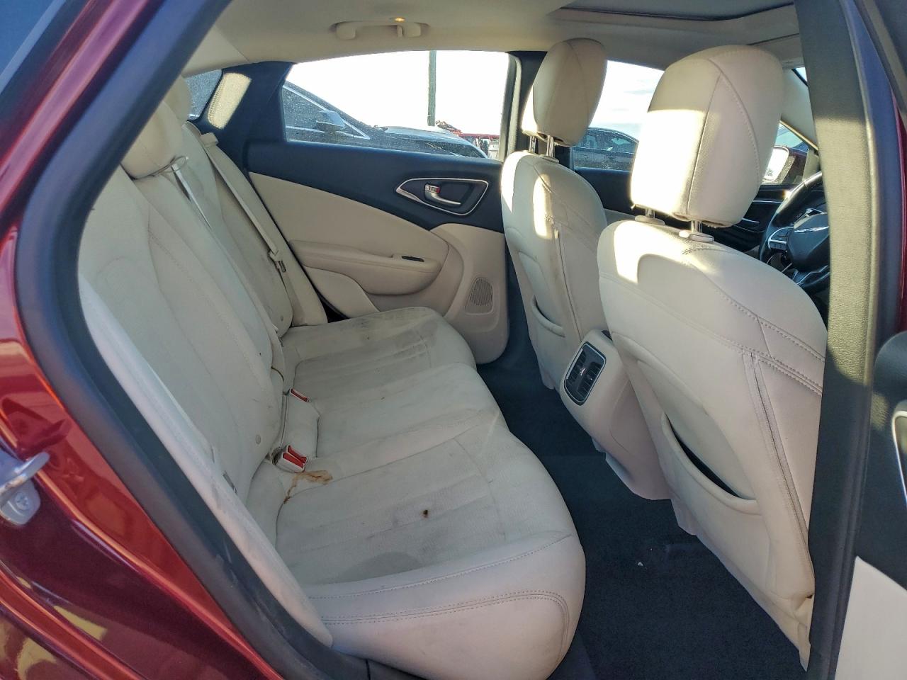 2015 CHRYSLER 200 LIMITED photo 10