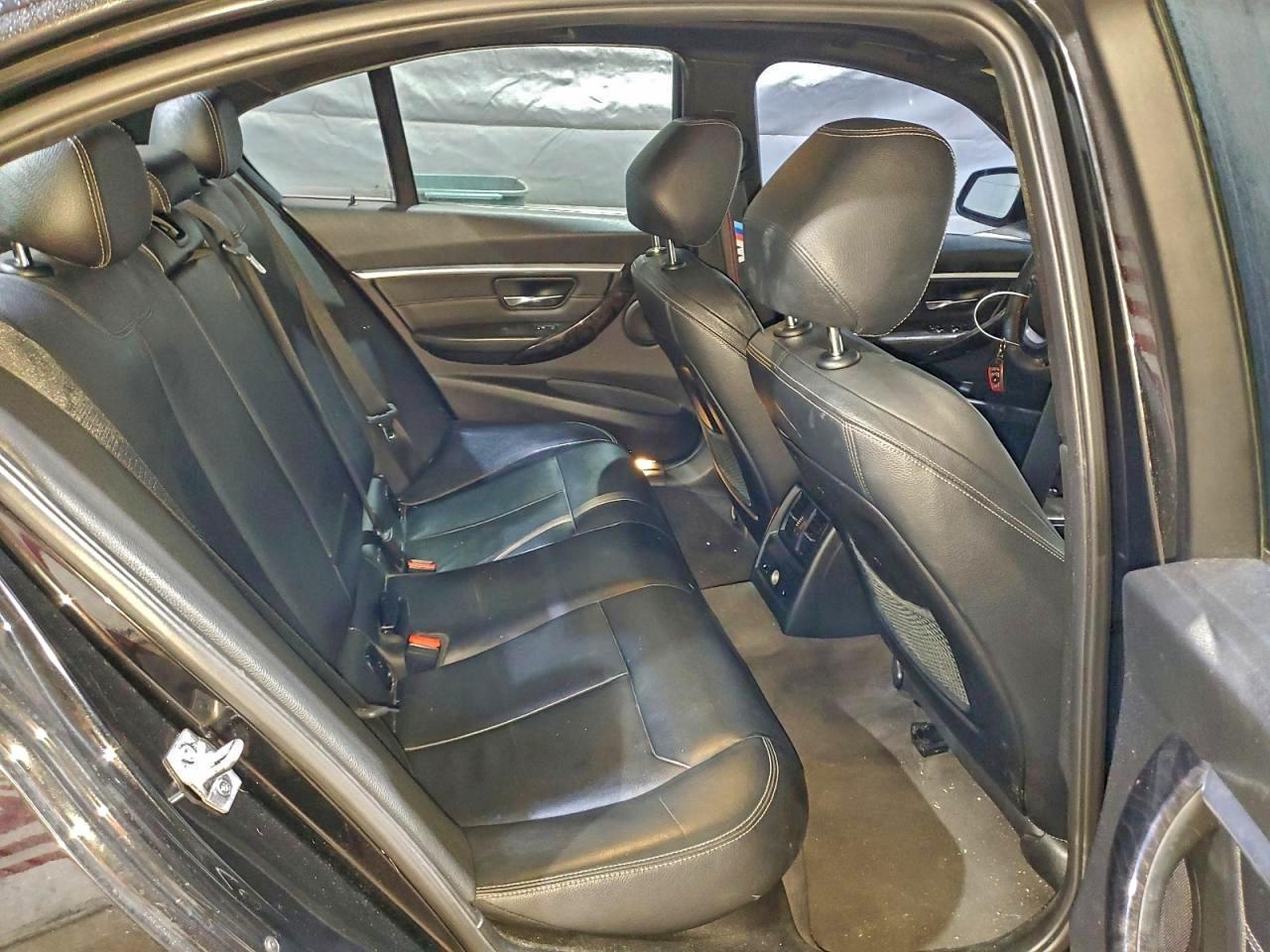 2016 BMW 328 XI SULEV photo 10