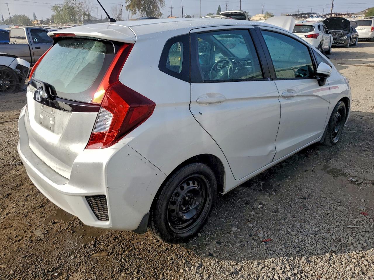 2015 HONDA FIT LX photo 3