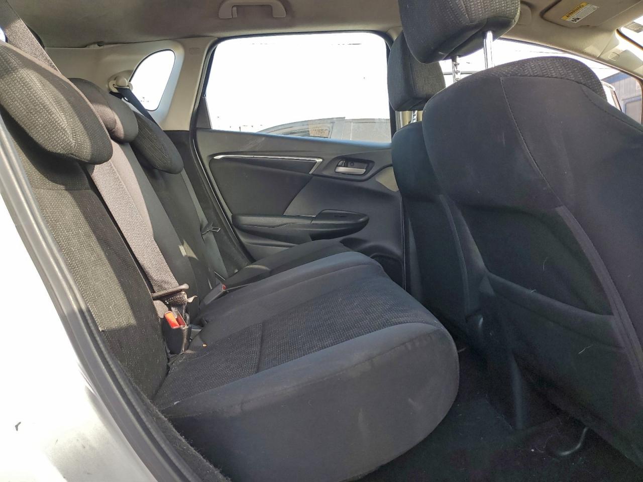 2015 HONDA FIT LX photo 11
