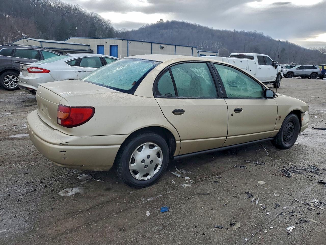2000 SATURN SL1 photo 3