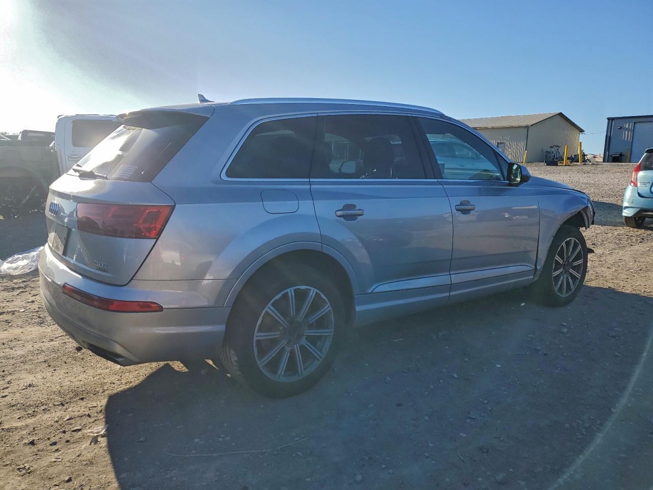2017 AUDI Q7 PRESTIGE photo 3