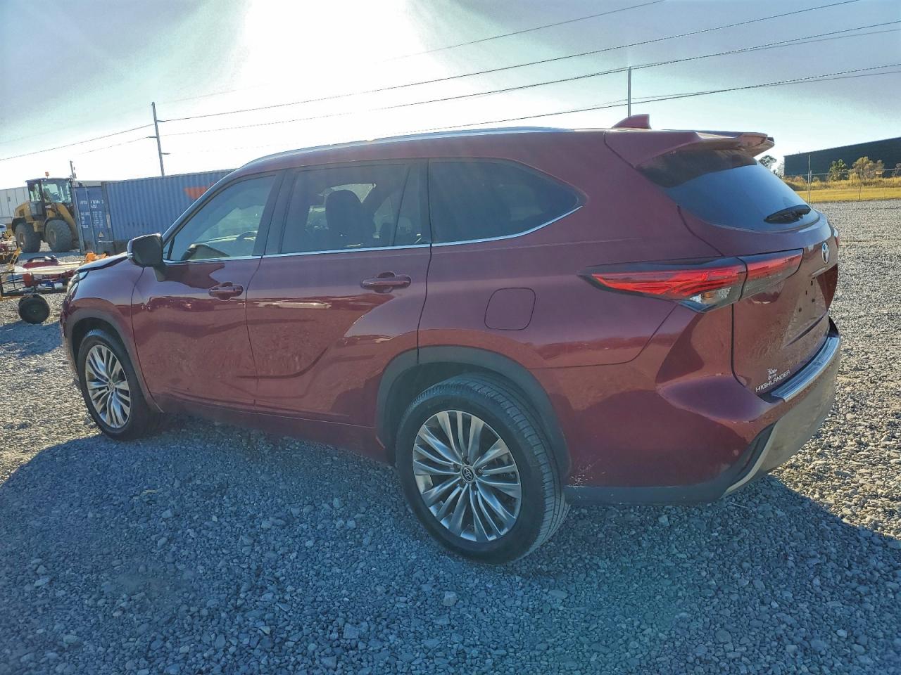 2023 TOYOTA HIGHLANDER L photo 2