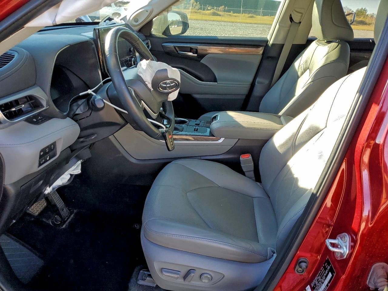 2023 TOYOTA HIGHLANDER L photo 7
