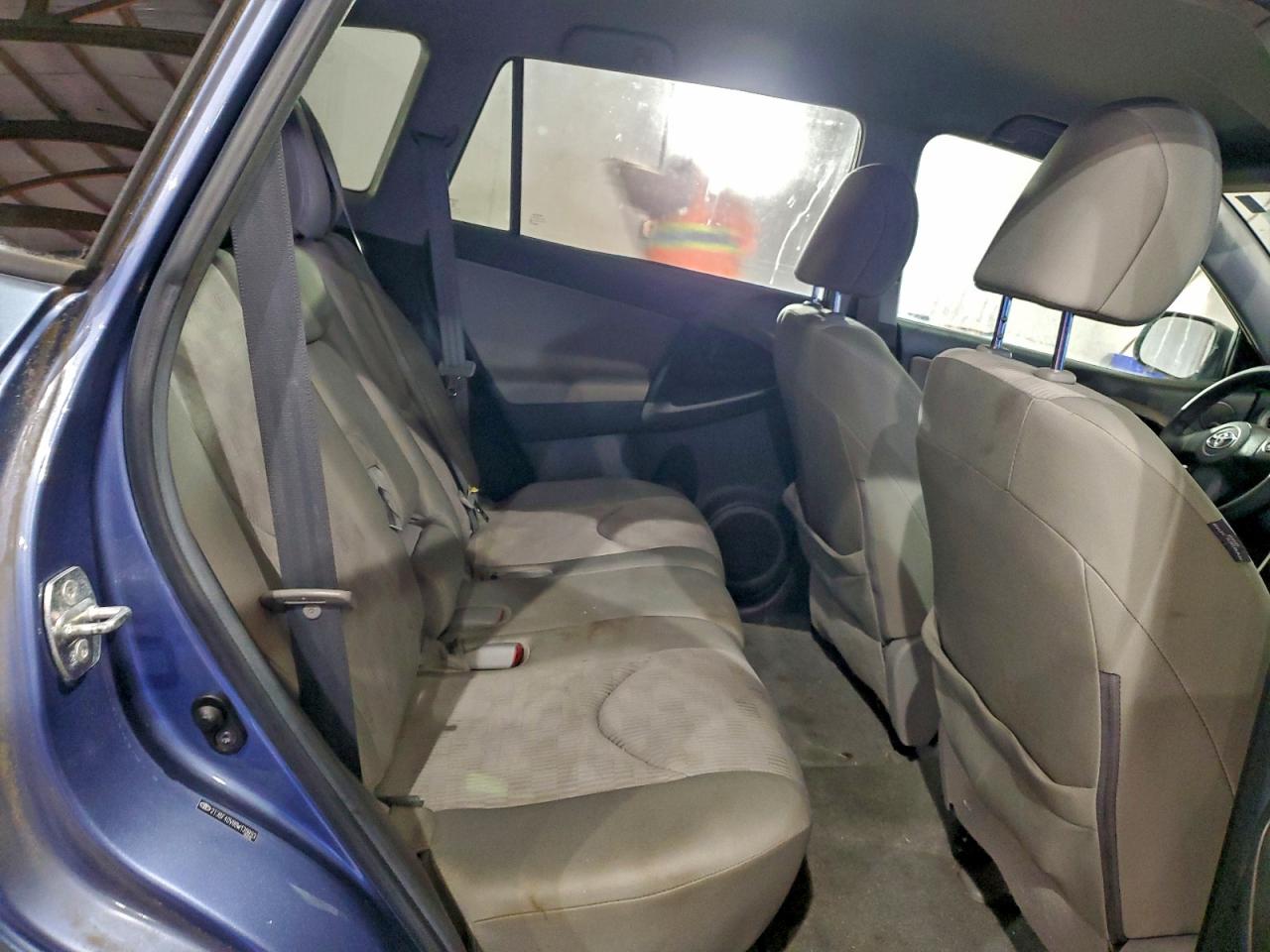 2011 TOYOTA RAV4 photo 11