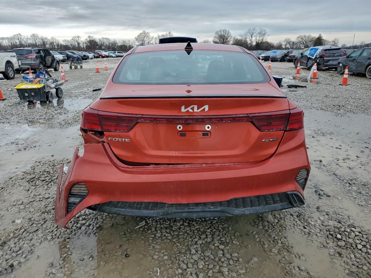 2023 KIA FORTE GT LINE photo 6