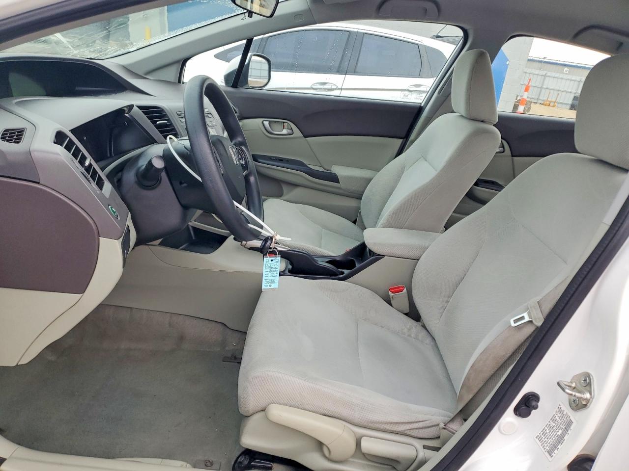 2012 HONDA CIVIC LX photo 7
