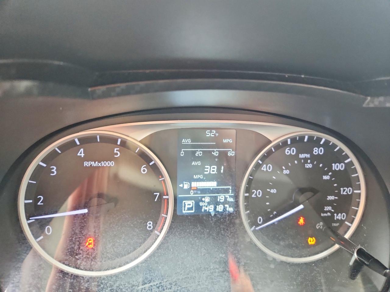 2020 NISSAN VERSA S photo 9