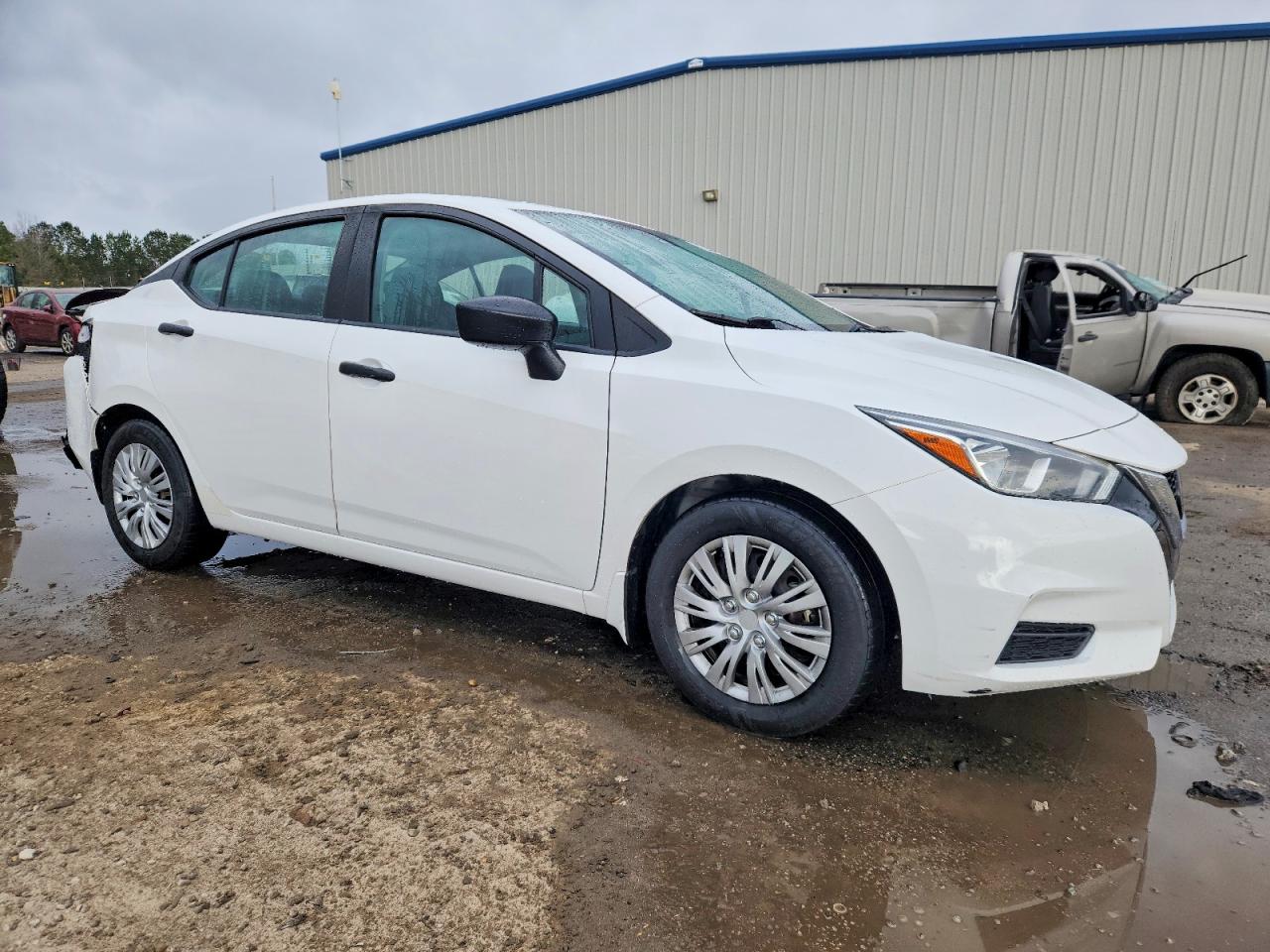2020 NISSAN VERSA S photo 4