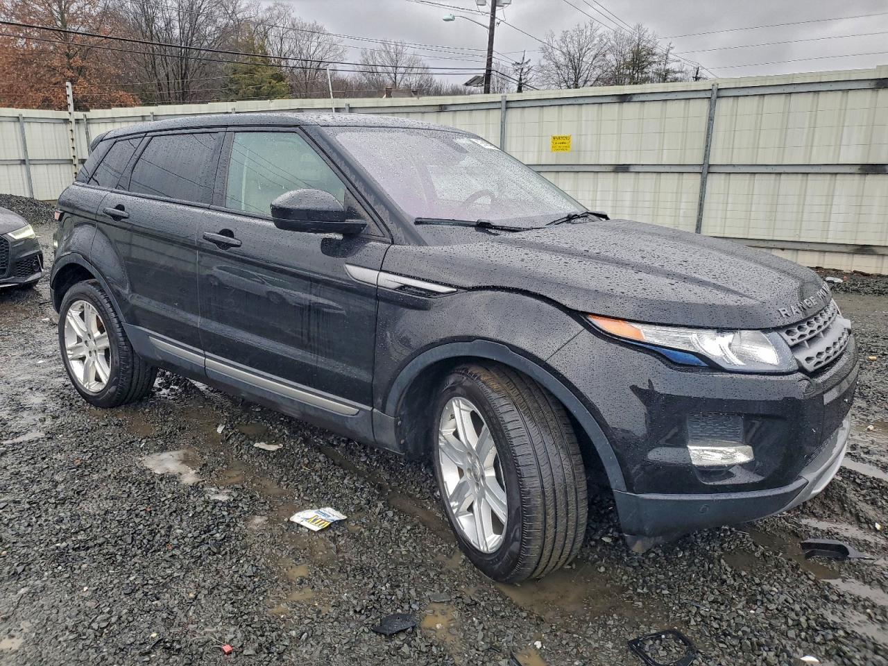 2014 LAND ROVER RANGE ROVER EVOQUE PURE PLUS photo 4