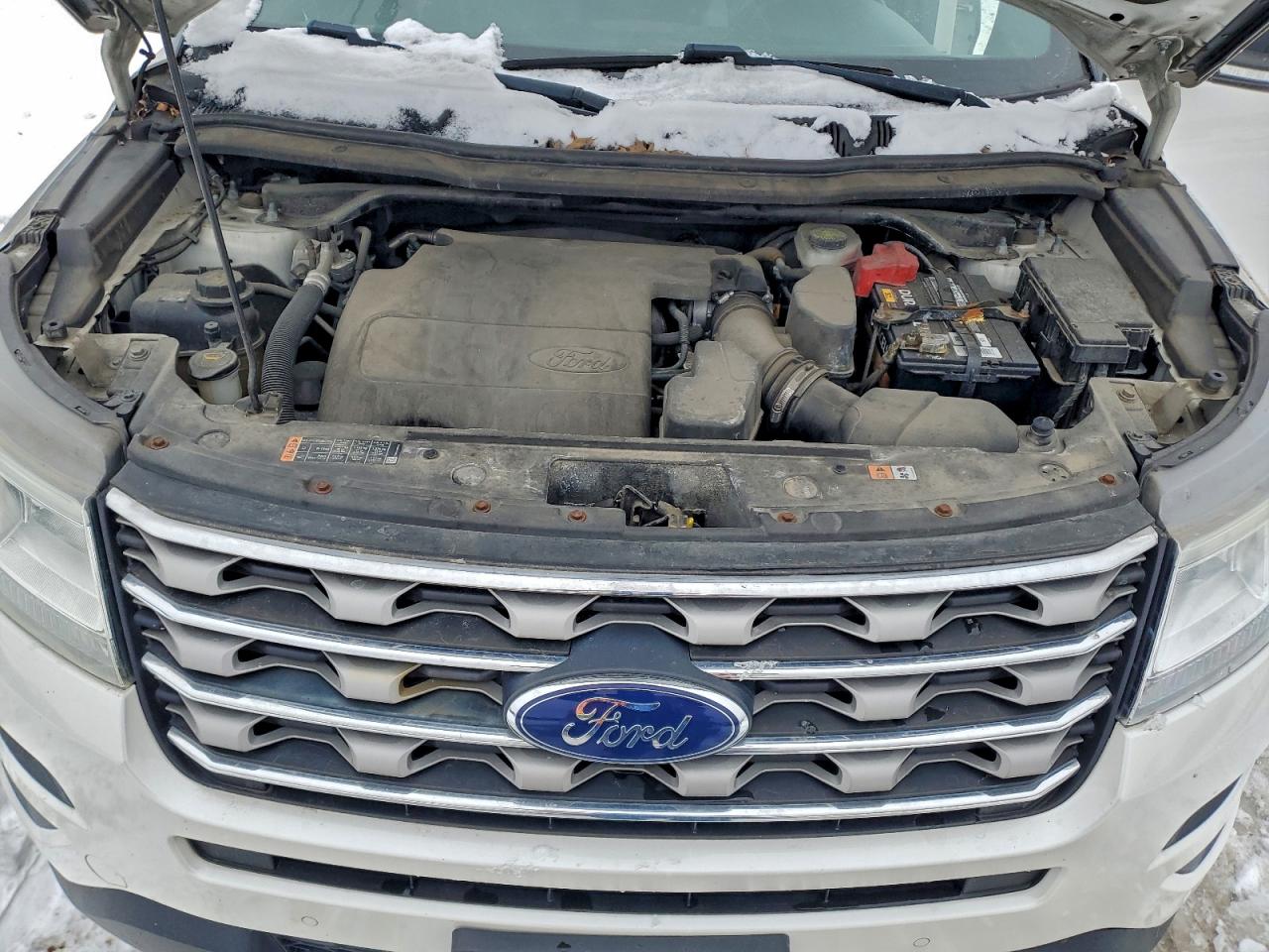 2016 FORD EXPLORER XLT photo 12