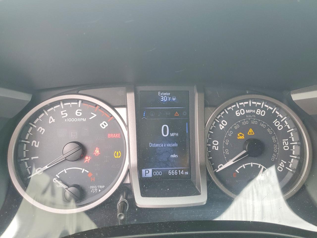 2017 TOYOTA TACOMA DOUBLE CAB photo 9