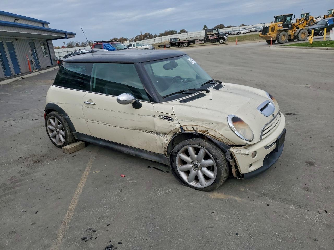 2005 MINI COOPER S photo 4