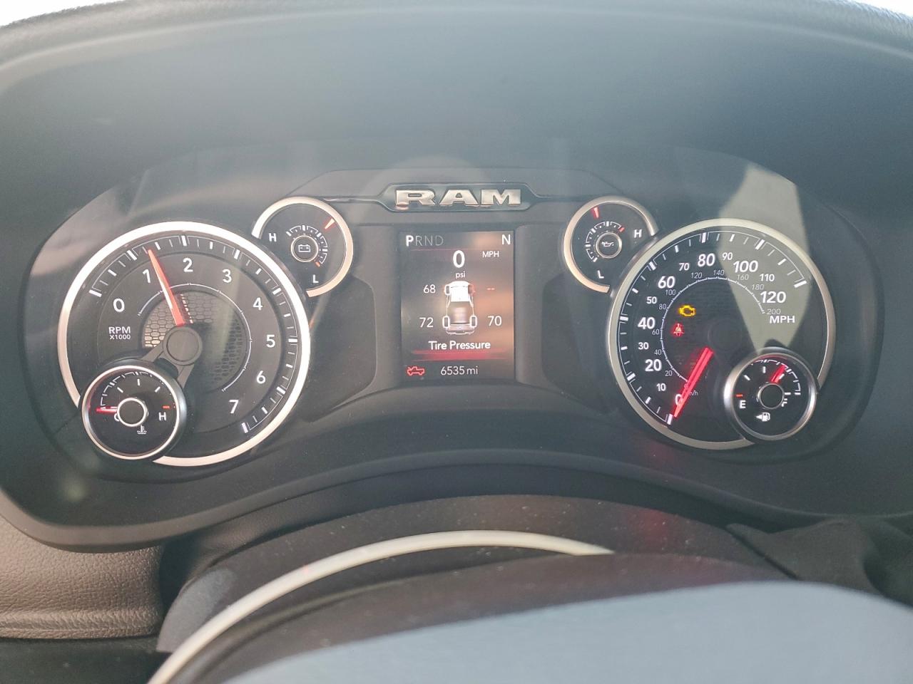 2026 RAM 2500 BIG HORN photo 9
