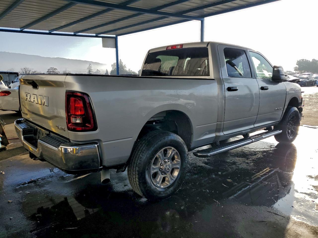 2026 RAM 2500 BIG HORN photo 3