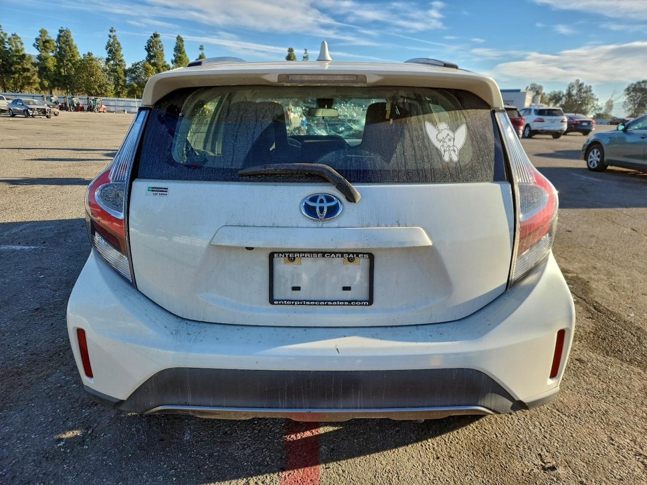 2018 TOYOTA PRIUS C photo 6