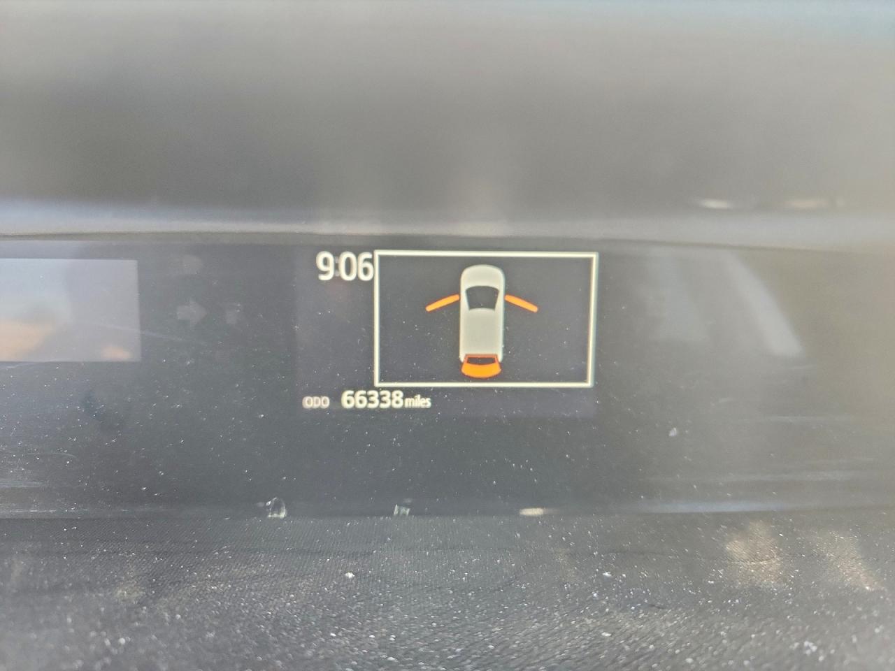 2018 TOYOTA PRIUS C photo 9