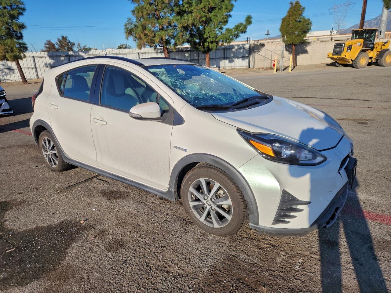 2018 TOYOTA PRIUS C photo 4