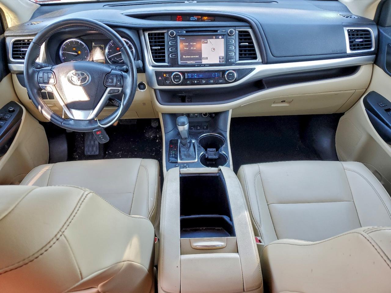 2019 TOYOTA HIGHLANDER SE photo 8