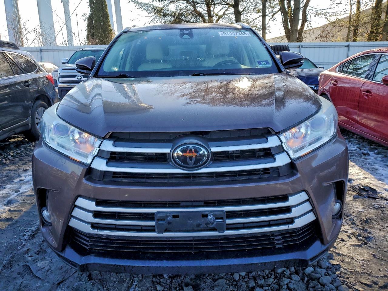 2019 TOYOTA HIGHLANDER SE photo 5