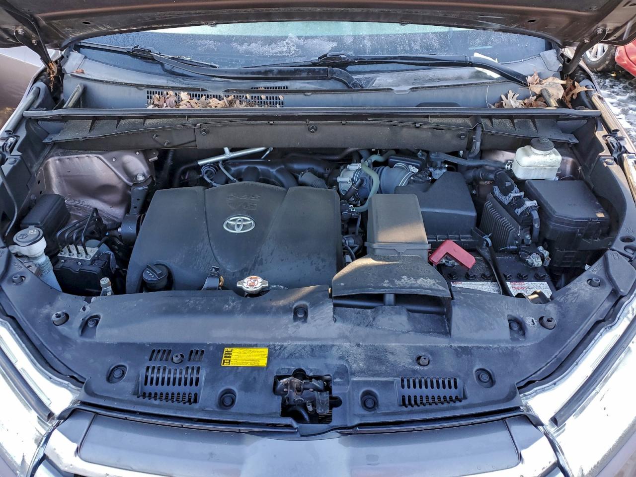 2019 TOYOTA HIGHLANDER SE photo 12